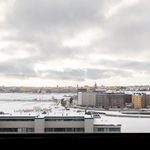 Keittiön näkymät keskustan kattojen yli