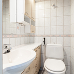 Yläkerran erillinen wc