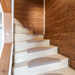 Portaikko yläkertaan