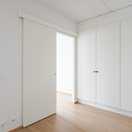 Alkovissa kaappitilaa