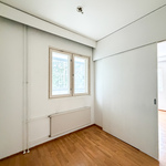 Pieni makuuhuone toimii hyvin joko työhuoneena tai lastenhuoneena