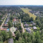 Metsäiset ulkoilureitit lähtevät käytännössä kotiovelta.