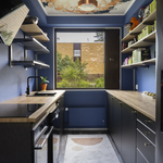 Integroitu induktioliesi ja erillisuuuni.