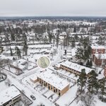 Kauppakeskus Willaan on n. 1,5 km. 