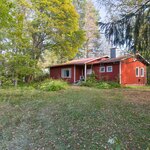 Talo on valmistunut noin vuonna 1957.