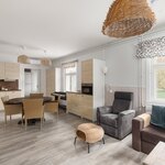 Vinyylilankkulattiat on käytännölliset ja hyvännäköiset.