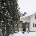 Talo on valmistunut v. 1953, peruskorjaus ja laajennus on tehty v. 1985.