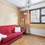 Lämmitysmuotona on kaukolämpö, vesikiertoinen patterilämmitys.