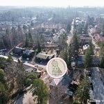 Kalevan päiväkoti n. 500 m, Kalevan koulu n. 700 m.