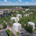 Lähin ruokakauppa n. 350 m, kauppakeskus Willa n. 850 m.