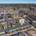 Järvenpään keskusta n. 2 km.
