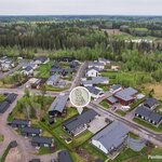 Jokelan Perttu on rauhallinen pientalovaltainen asuinalue, jossa luontoreitit on lähellä.
