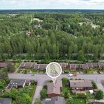 Hakalanmäki on rauhallinen pientaloalue lähellä peruspalveluita ja juna-asemaa.