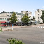 Kauppalankatu 2 sijaitsee keskustassa. 