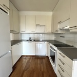 Keittiö, astianpesukoneella