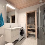 Kylpyhuone + sauna
