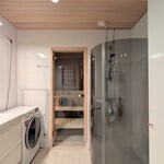 Kylpyhuone + sauna