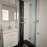 Remontoitu kylpyhuone