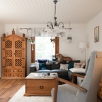 Yleiskuva olohuoneesta 1