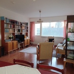 Olohuone, käynti parvekkeelle