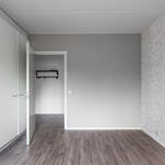 Yleiskuva makuuhuoneesta 1