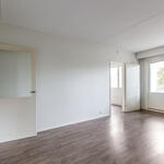 Yleiskuva olohuoneesta 1