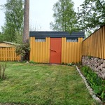 Pihalla jaettu varasto