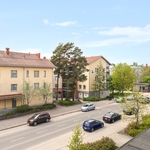 Näkymä parvekkeelta Koulukadulle