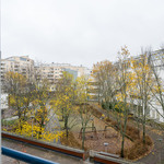 Näkymää olohuoneen parvekkeelta