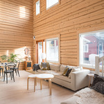 Olohuone / avokeittiön huonekorkeus noin 6 m