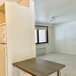 näkymä olohuoneeseen