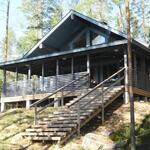 mökki rannastapäin