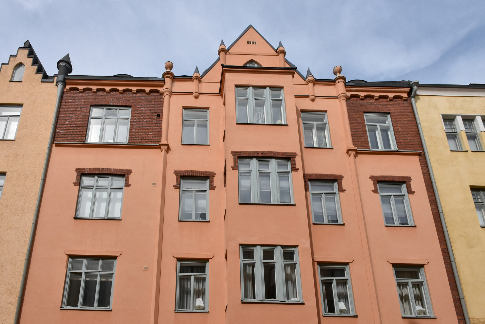 Luotsikatu 9 - bild 1