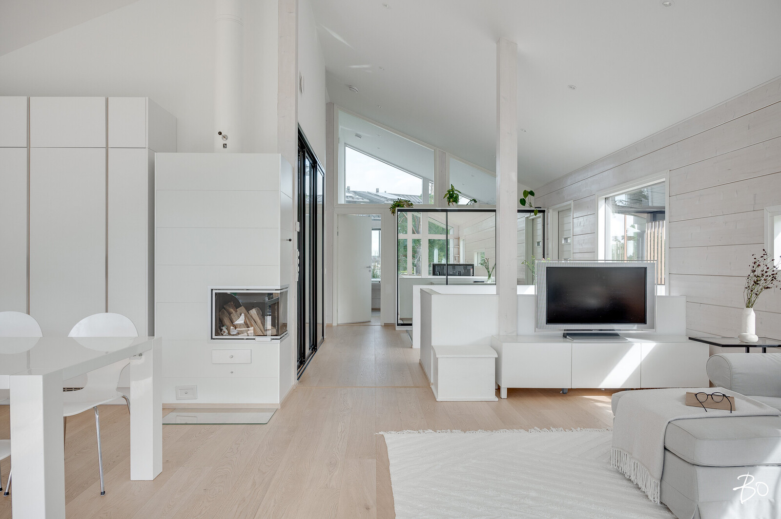 Lounatuuli 16 - kuva 13