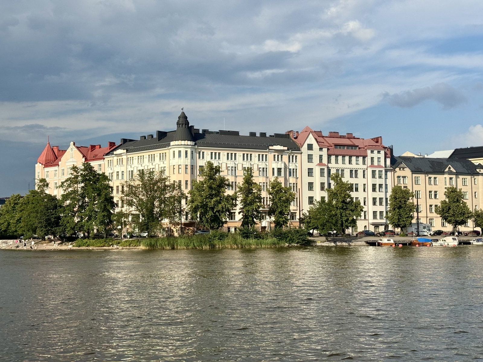 Pitkänsillanranta 15 - kuva 1