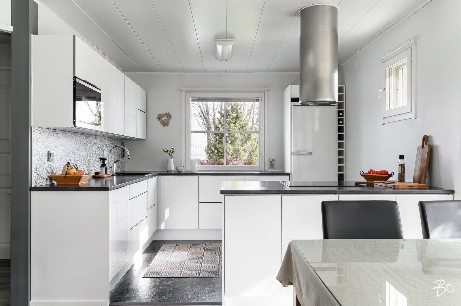 Assistentintie 2B - kuva 1