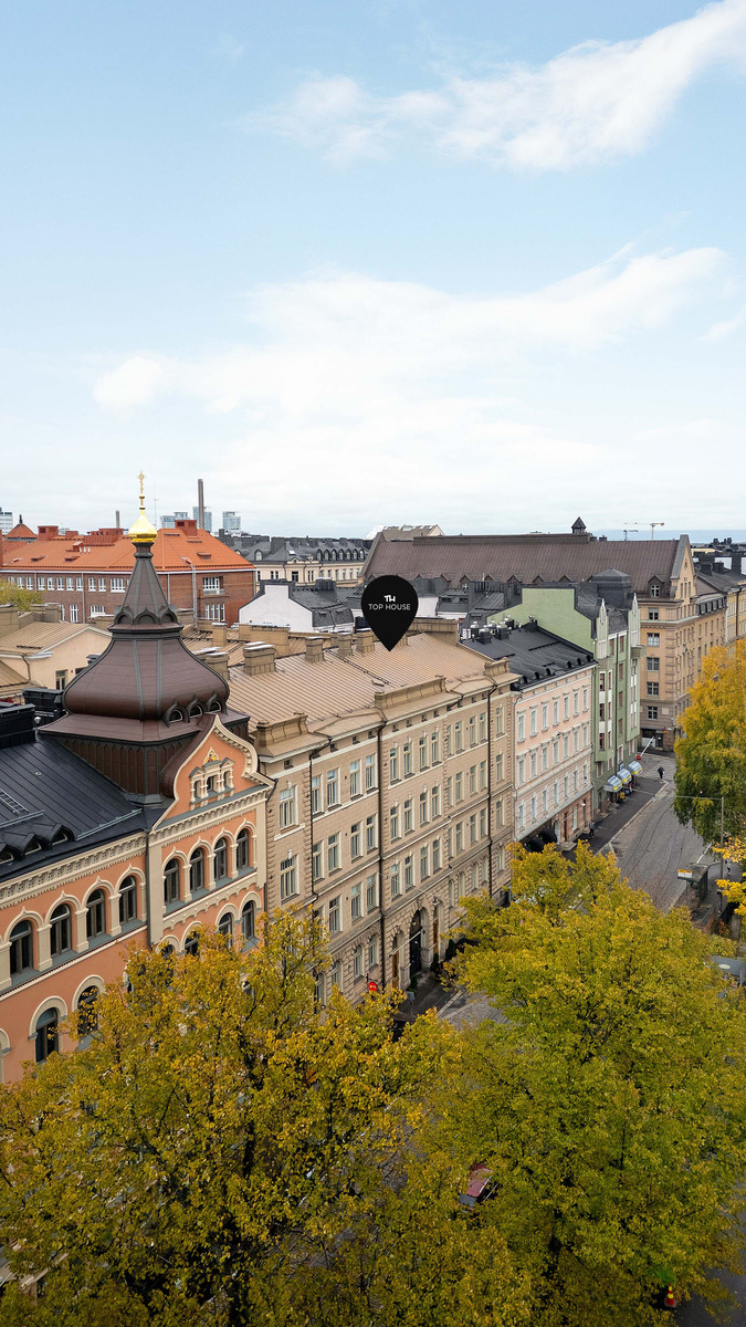 Julkisivu dronella 3