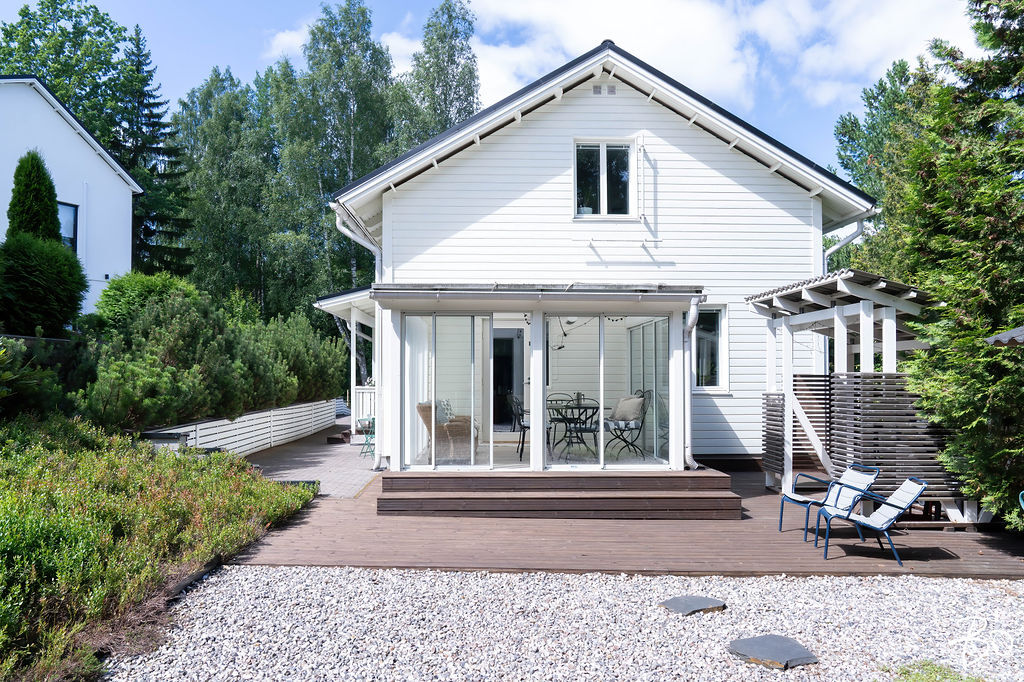 Hakunintie 13a - kuva 1