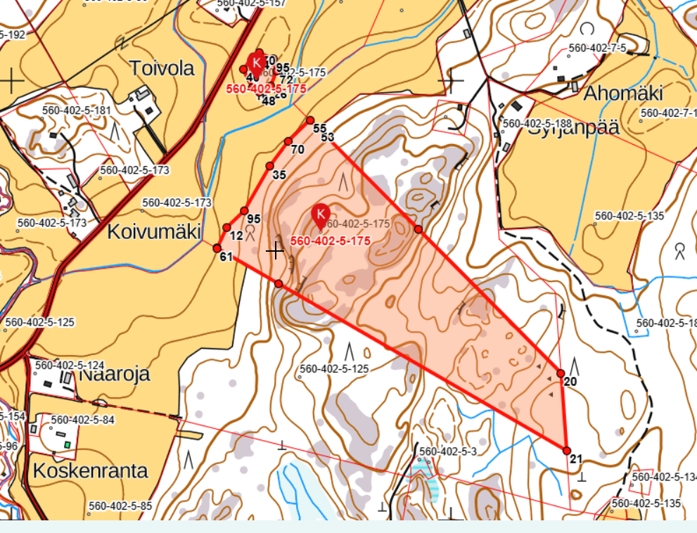 Metsätila kahdessa palstassa