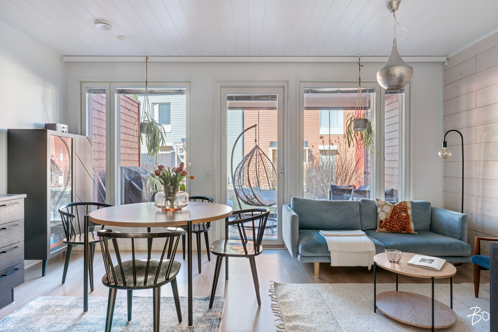 Neitoperhosentie 9 - kuva 4