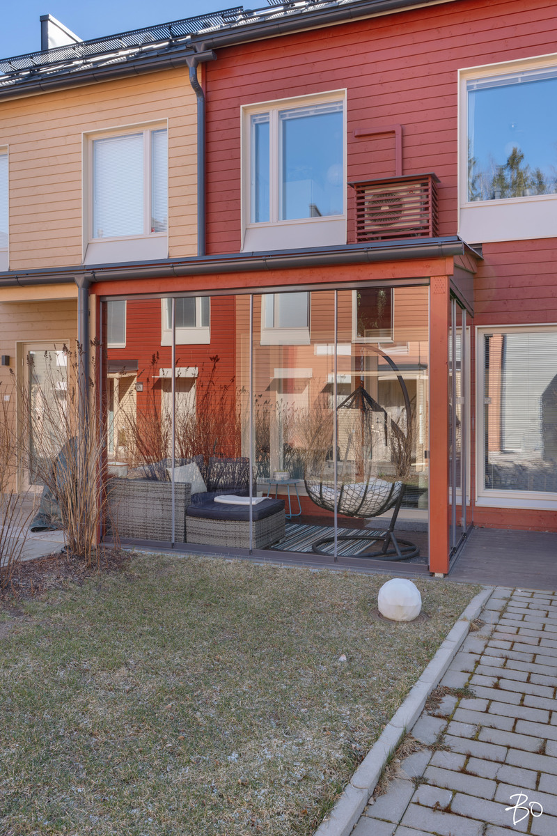 Neitoperhosentie 9 - kuva 20