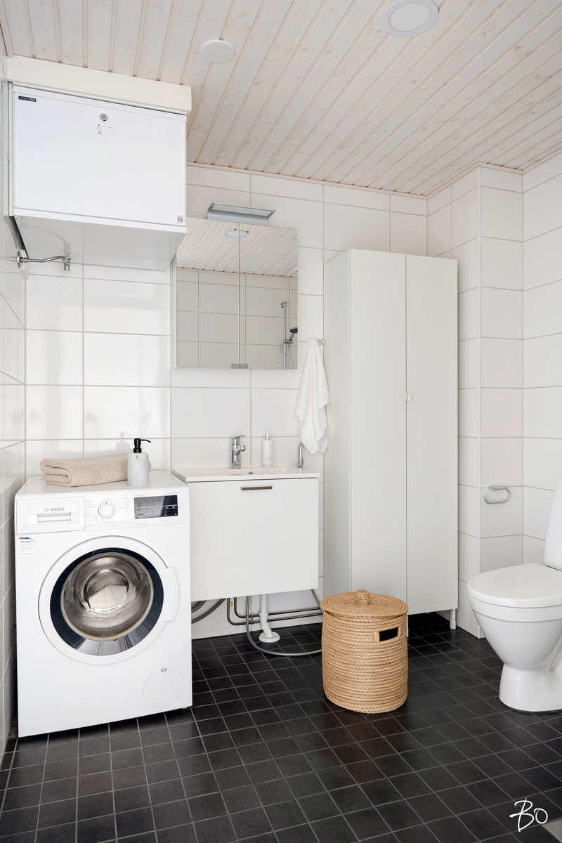 Neitoperhosentie 7 - bild 19