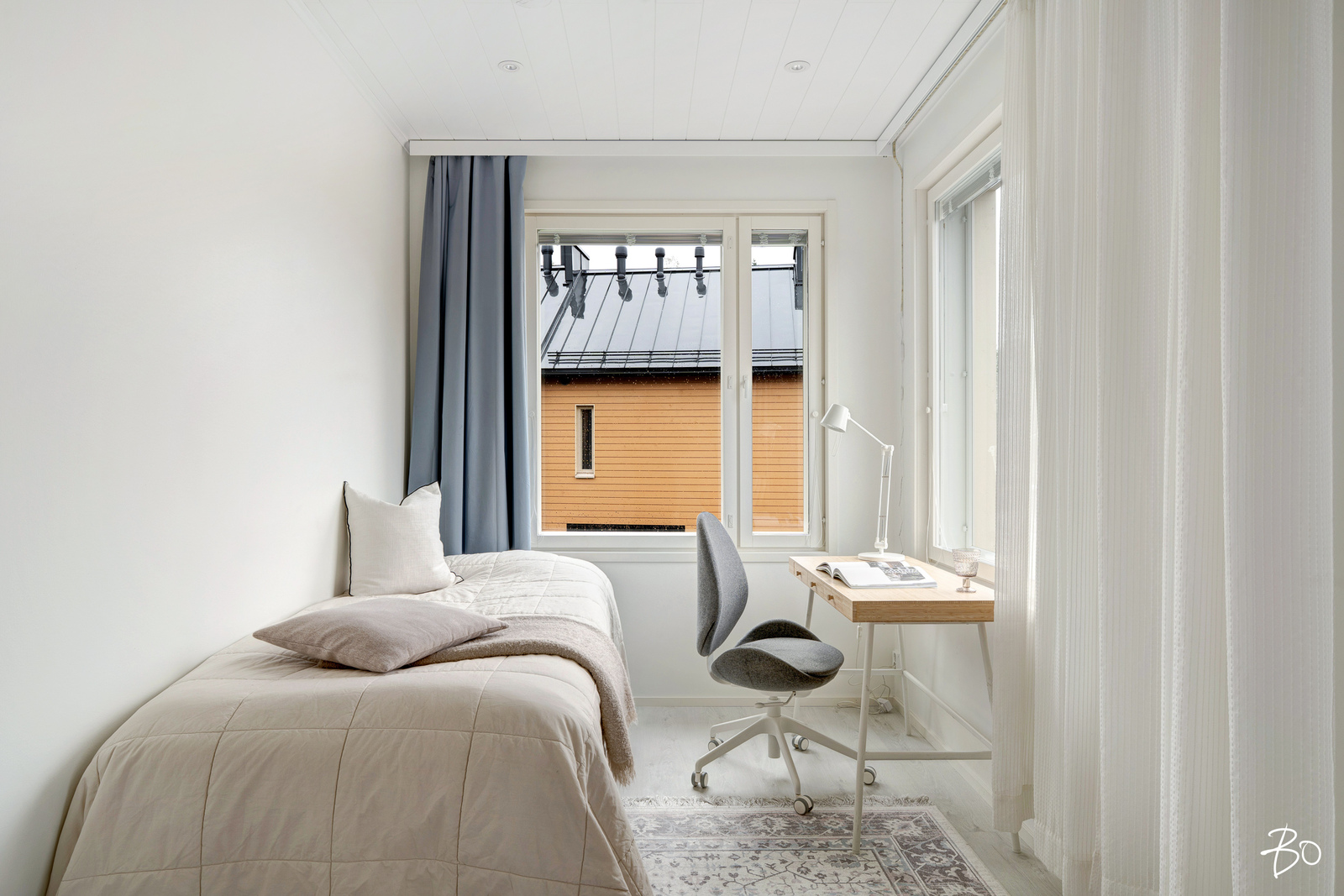 Neitoperhosentie 7 - bild 14