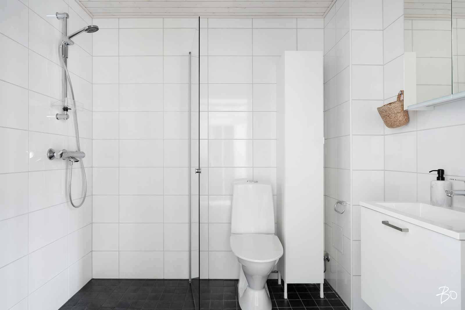 Neitoperhosentie 7 - bild 8