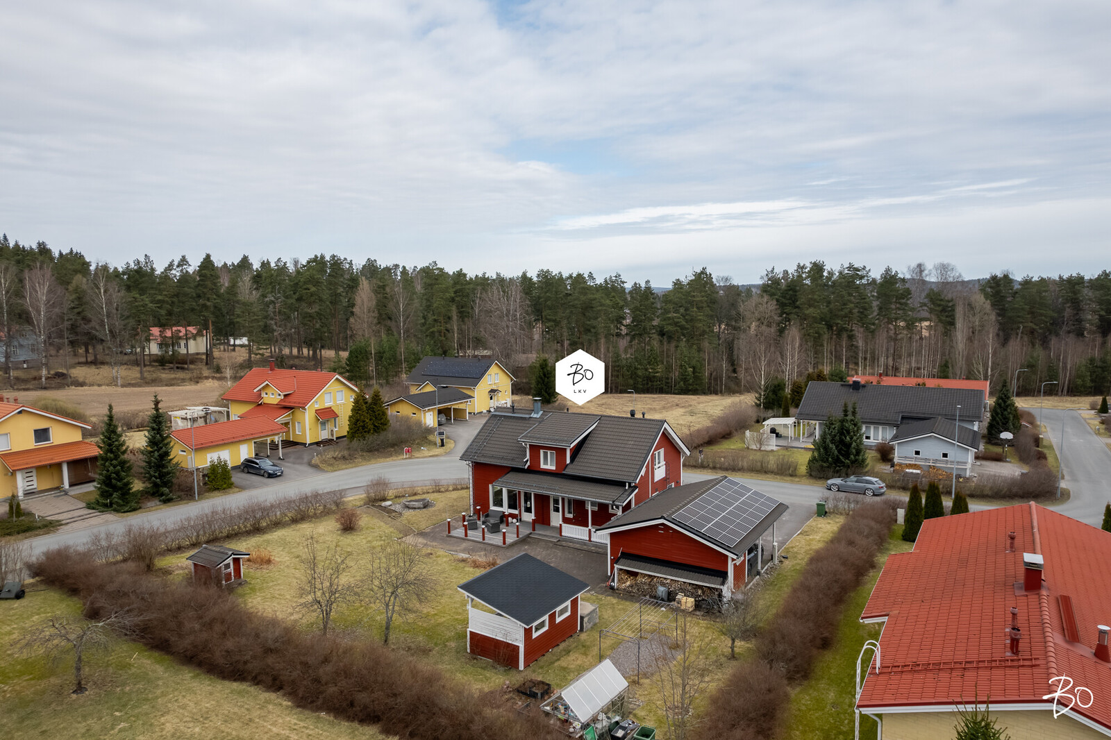 Ruusunpunantie 10 - kuva 45