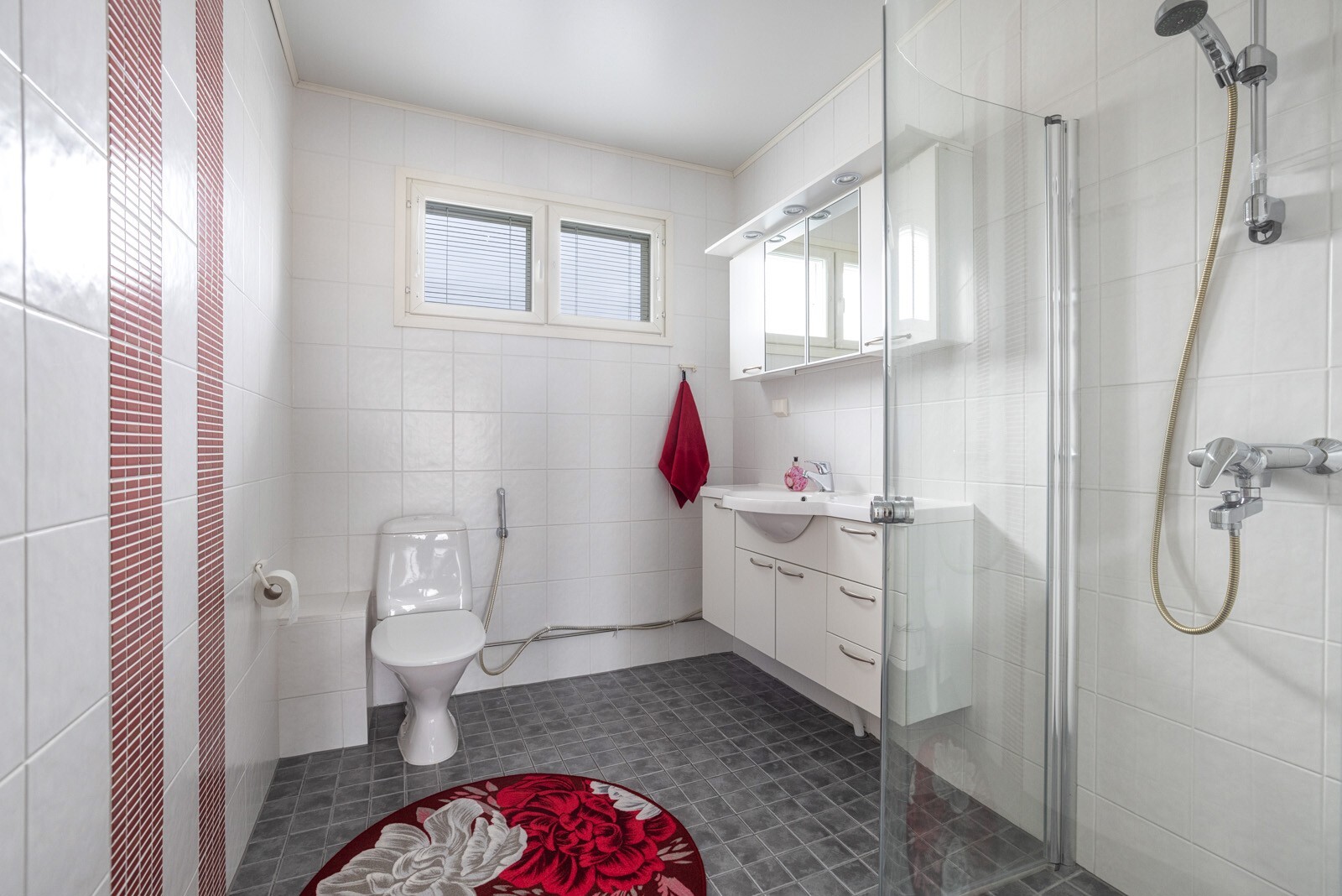 Ruusunpunantie 3 - kuva 14