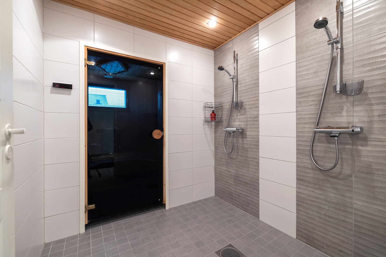 Ruusunpunantie 3 - kuva 16