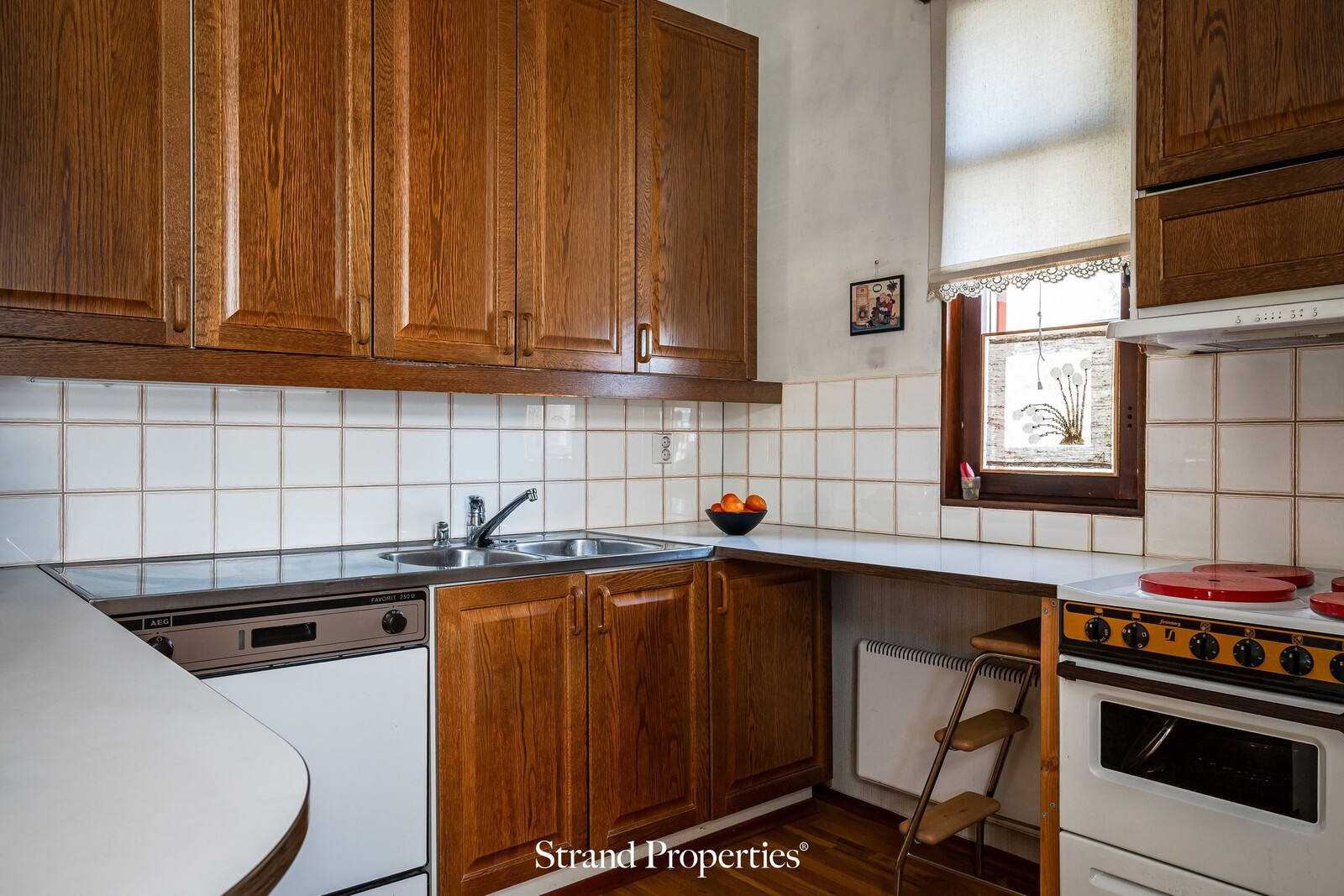 Image 9