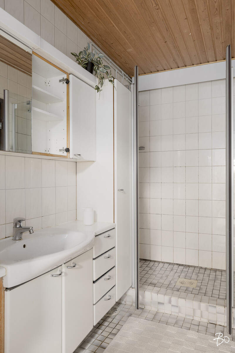 Tuiskutie 9 - kuva 16