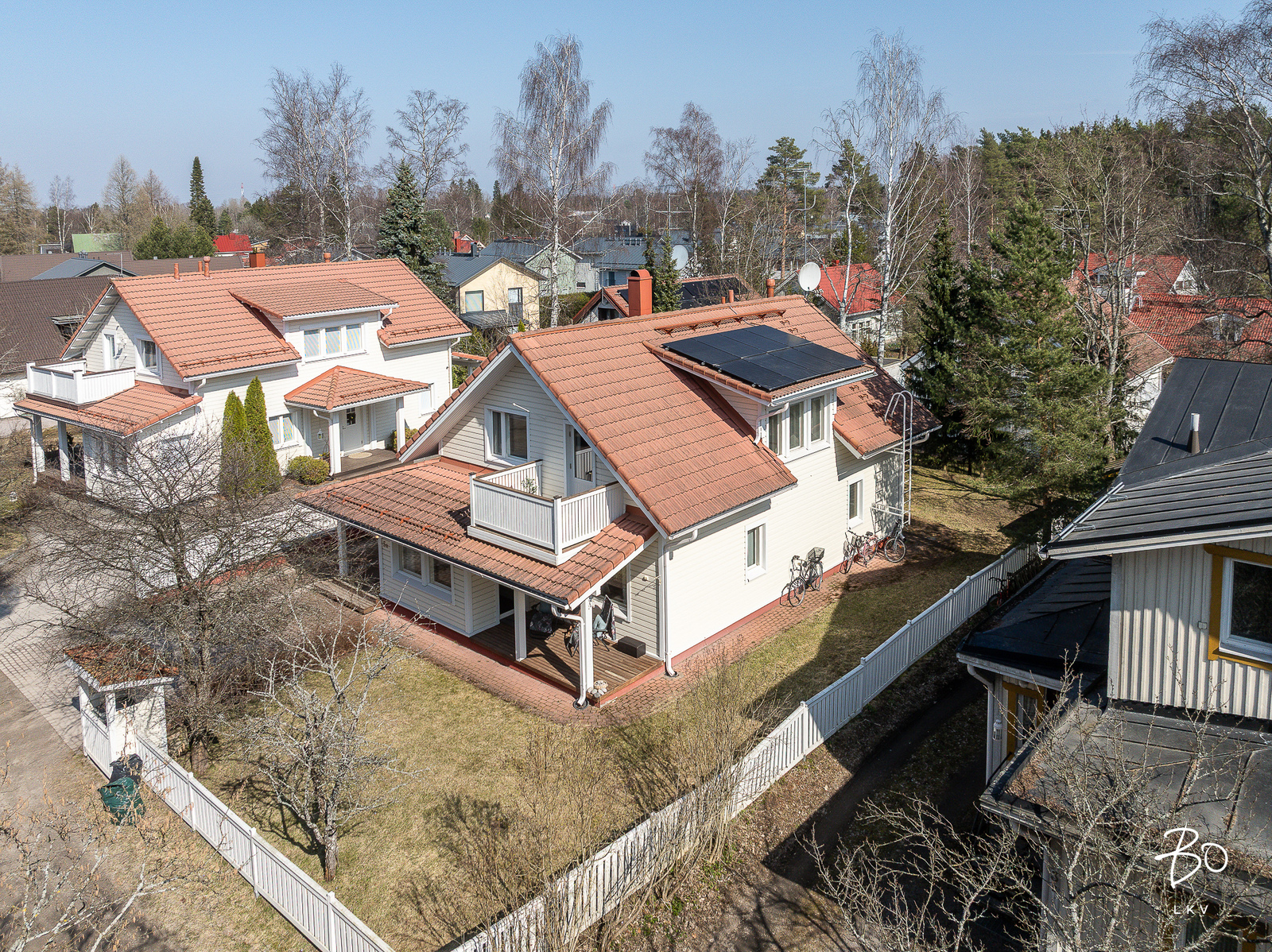 Aurinkomäenkuja 5 A - bild 1